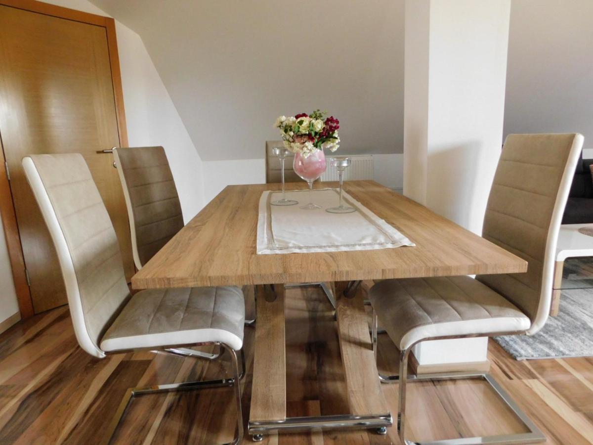 Apartman Lara Otočac Exteriör bild