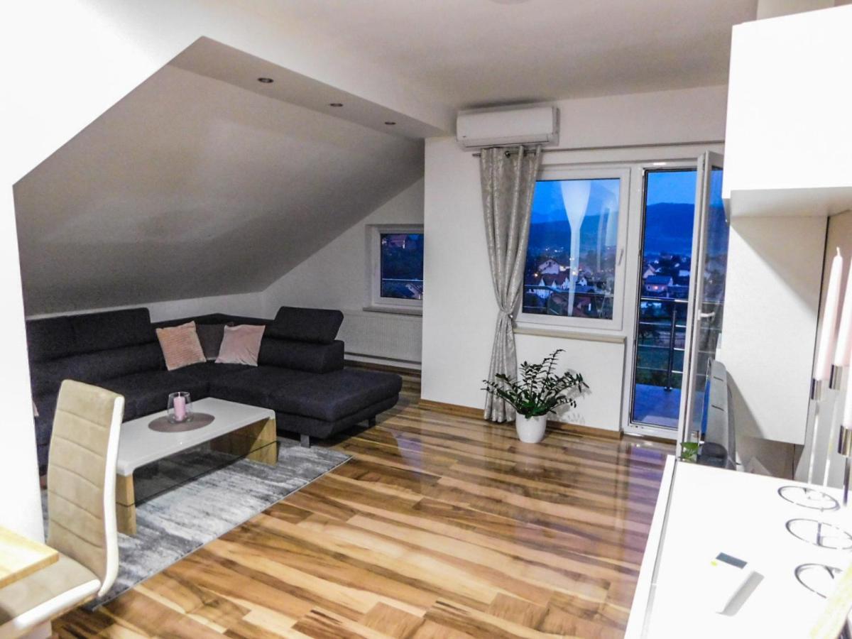 Apartman Lara Otočac Exteriör bild