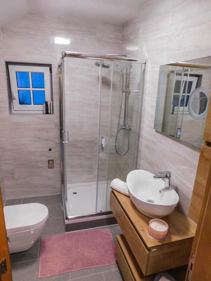 Apartman Lara Otočac Exteriör bild