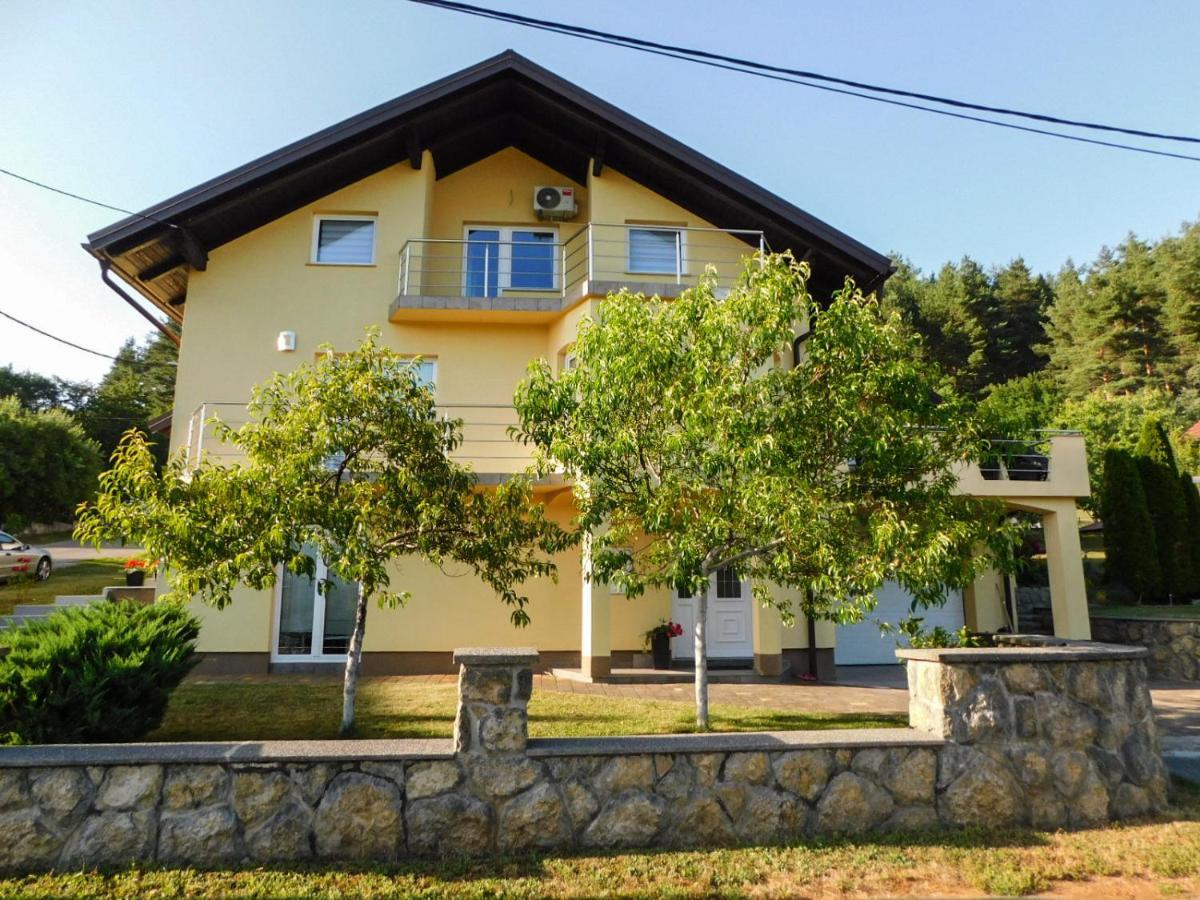 Apartman Lara Otočac Exteriör bild