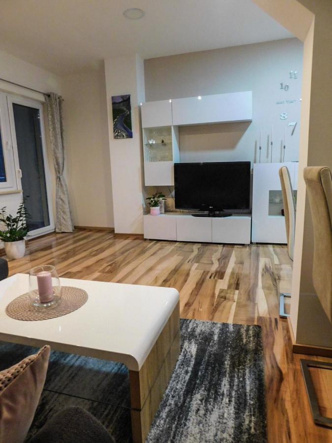Apartman Lara Otočac Exteriör bild