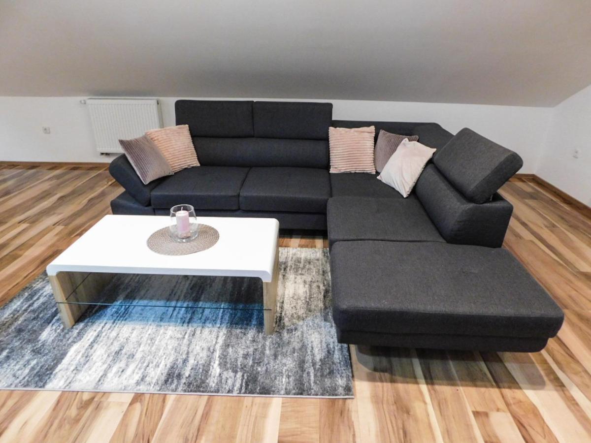 Apartman Lara Otočac Exteriör bild